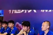 Kaiyun-包含排球超级杯上演强强对话，陇右猎隼队大胜姑苏银狐队，战术调整见效；年轻人站出来了的词条