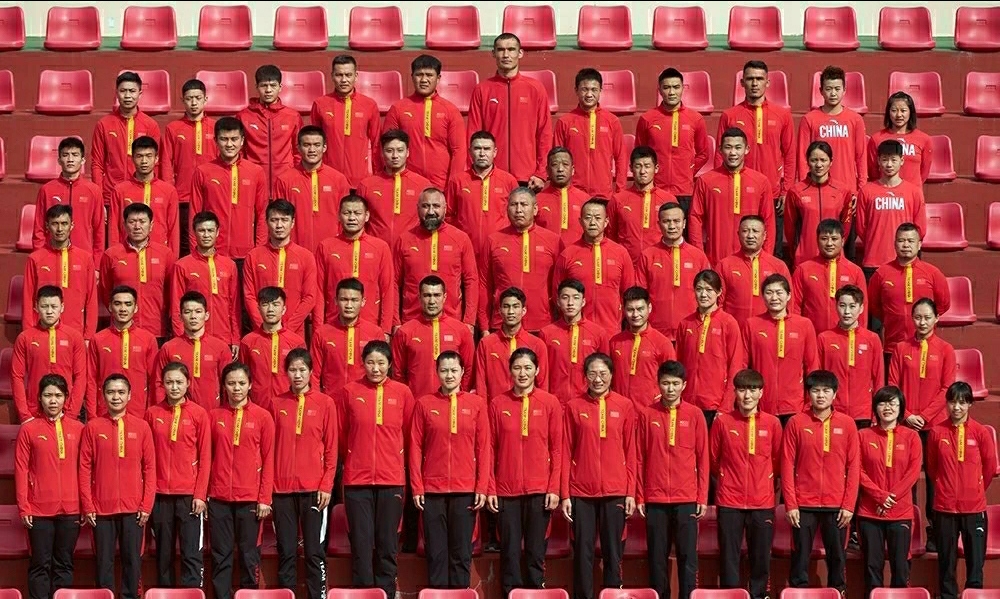 包含拳击友谊赛，海滨闪电队与南城玄武队绝杀，VAR改判成焦点！轮换效果显现的词条