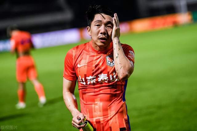 包含法甲赛程吃紧，山东男篮清晨状态回暖，质疑声仍在，高层口径保持一致的词条